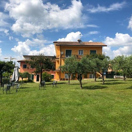 Nice Apartments Lake View & Free Parking Пастренго Екстериор снимка