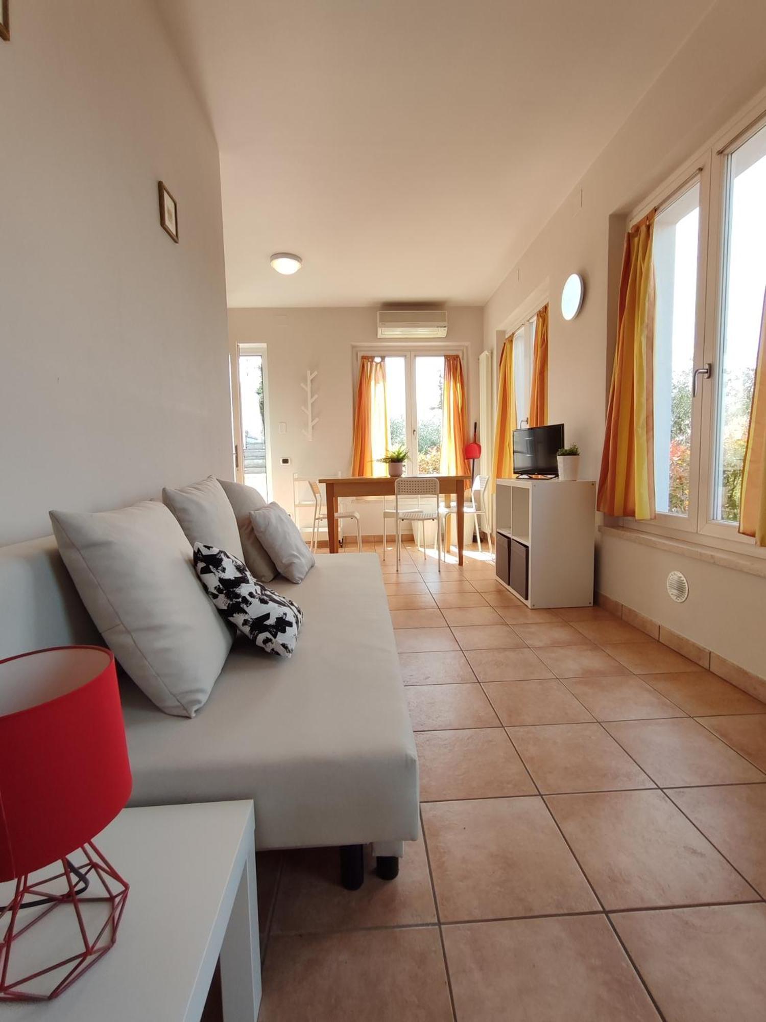 Nice Apartments Lake View & Free Parking Пастренго Екстериор снимка