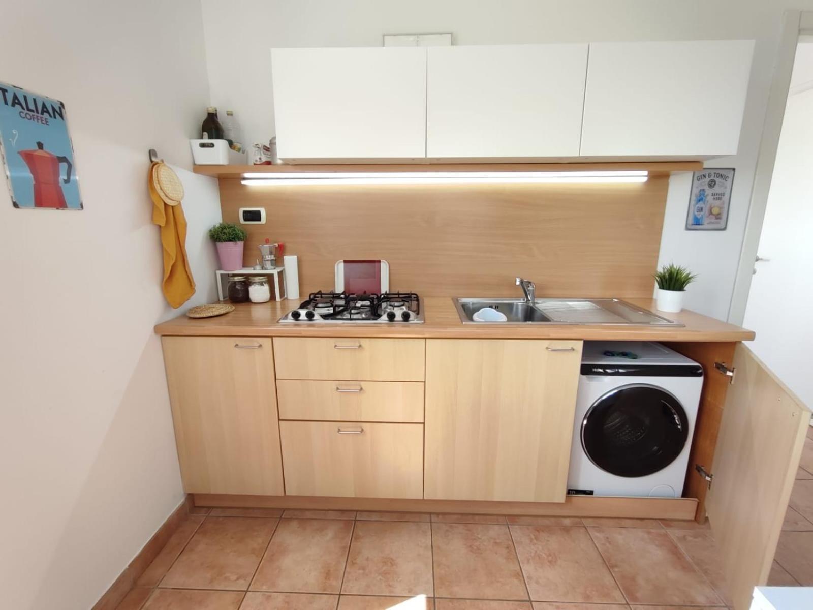 Nice Apartments Lake View & Free Parking Пастренго Екстериор снимка