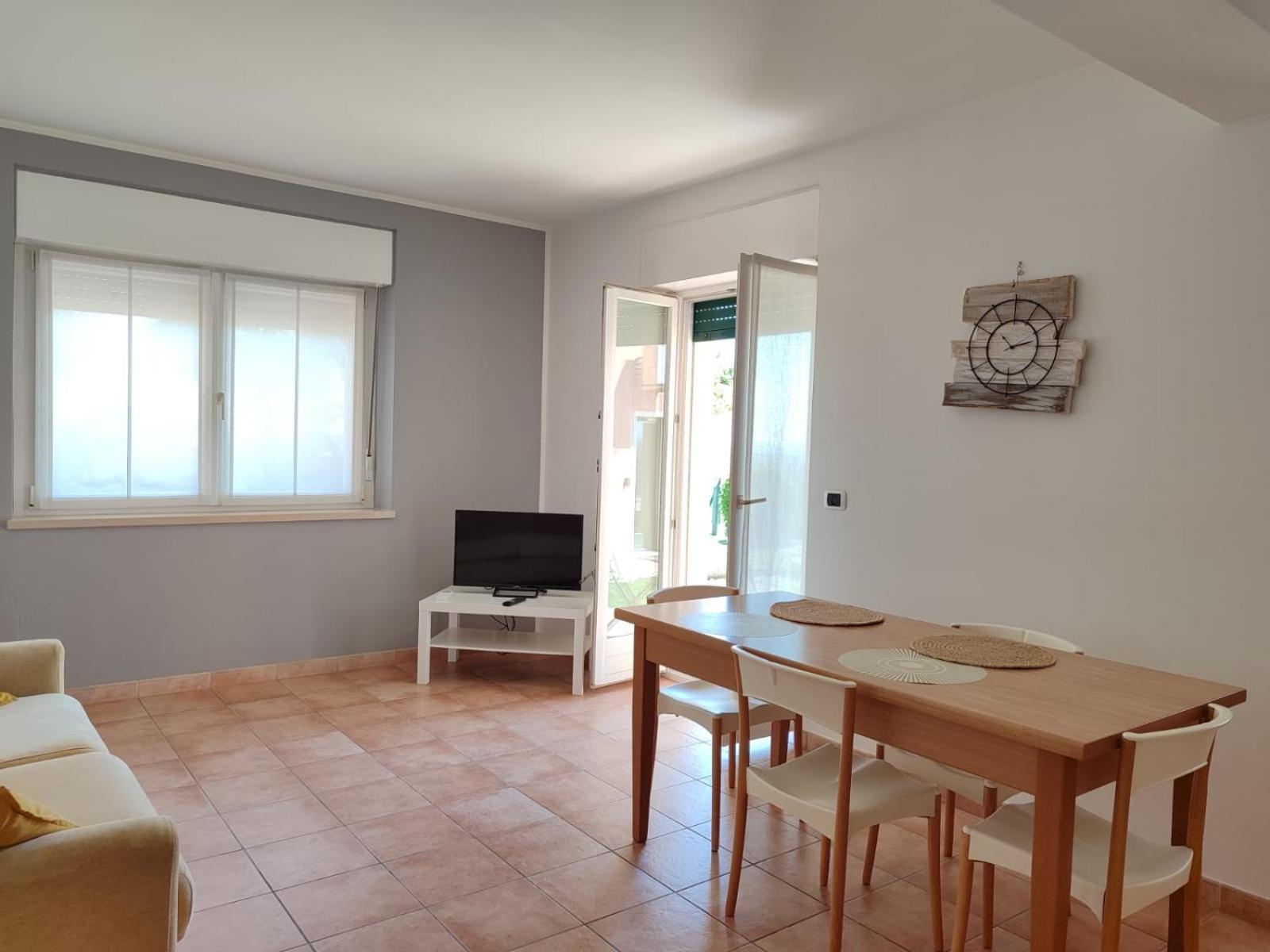 Nice Apartments Lake View & Free Parking Пастренго Екстериор снимка